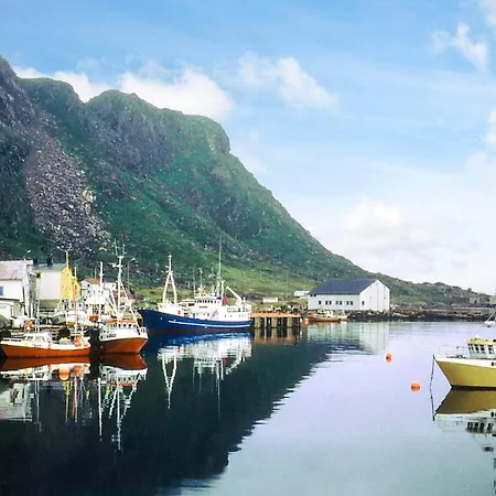 4 Person In Сasa de vacaciones Alsvåg