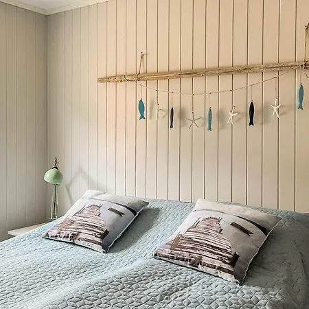 4 Person In * Alsvåg